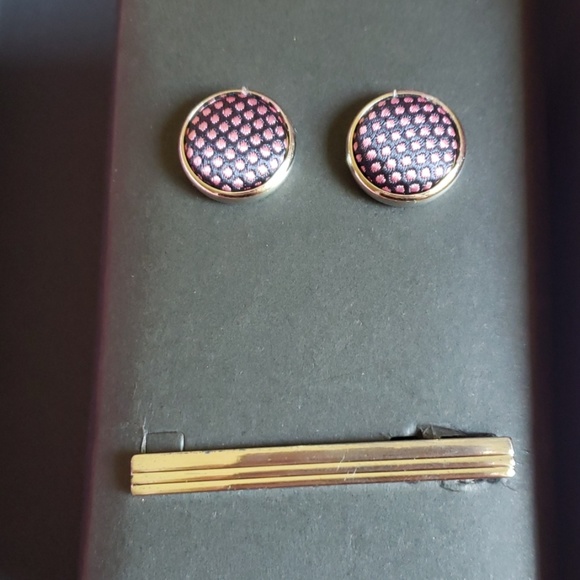 Cufflinks - Picture 1 of 3